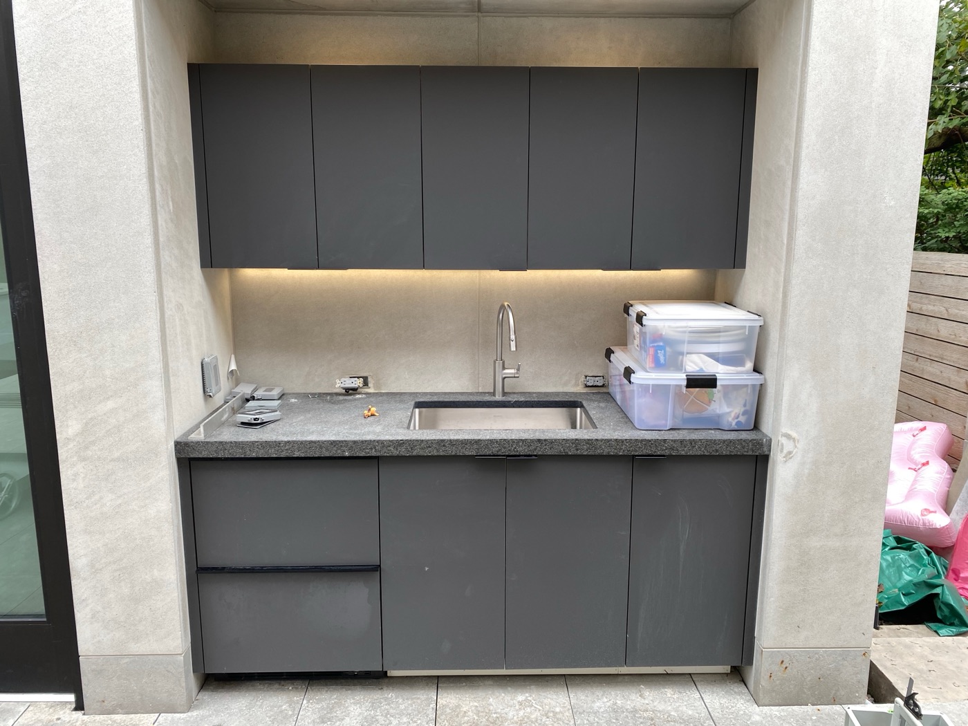 Outdoor stone kitchenette alcove