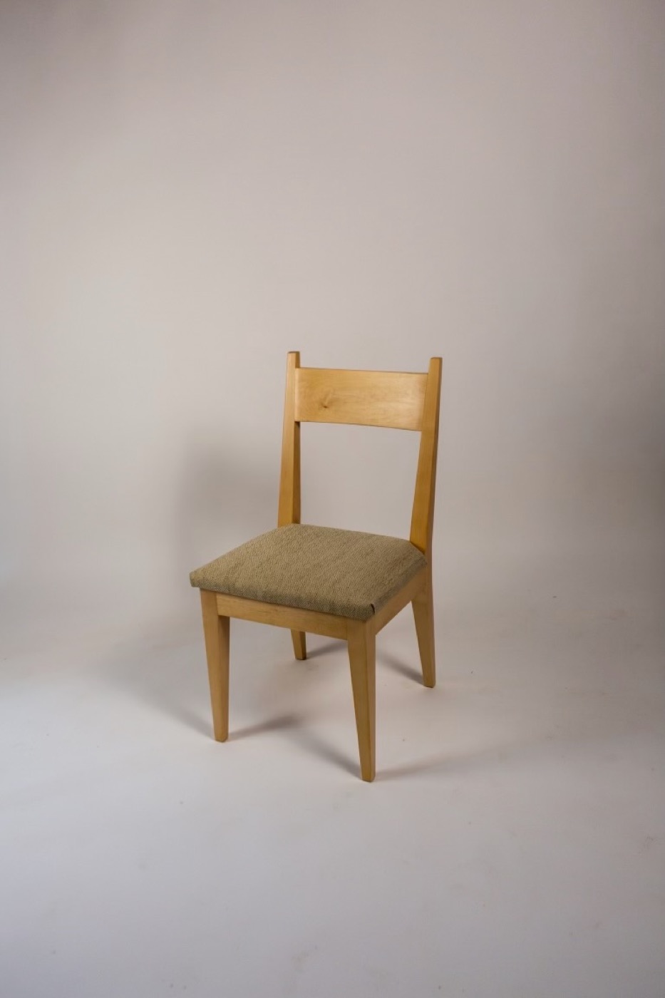 Maple dining chair